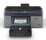 Новый принтер Epson для печати на футболках