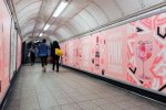 Рекламная презентация с запахом клубники в лондонском метро
